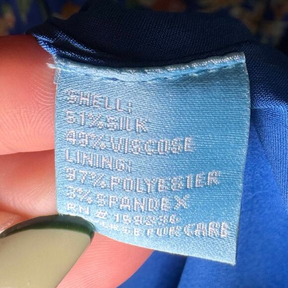 J. McLaughlin Lille Silk Tiered Midi Dress Madeira Flora Blue Size Large NWOT - Picture 7 of 10